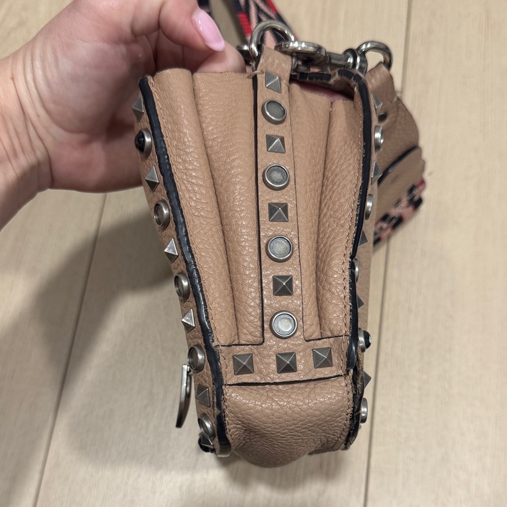 VALENTINO Studded Taupe Crossbody Bag with Patterned Strap Purse Damaged - Picture 6 of 15